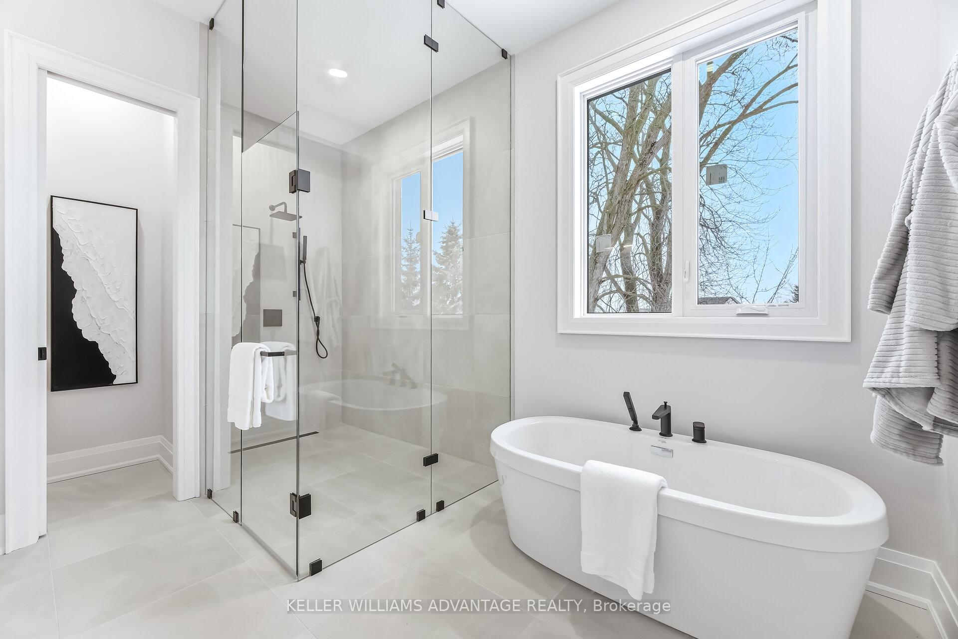 Photo 26 of 711 Hillview Crescent, Pickering, West Shore — HOMEH