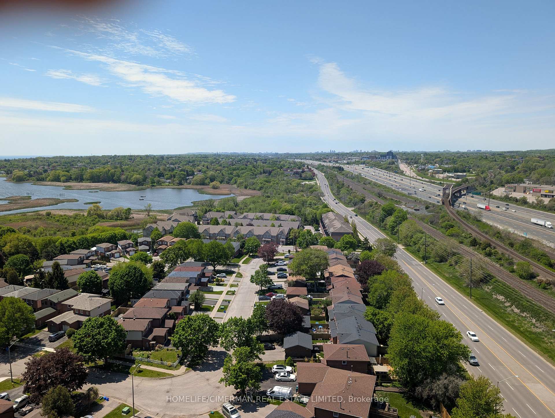 Photo 13 of Unit Lph--07, 1215 Bayly Street, Pickering, Bay Ridges — HOMEH