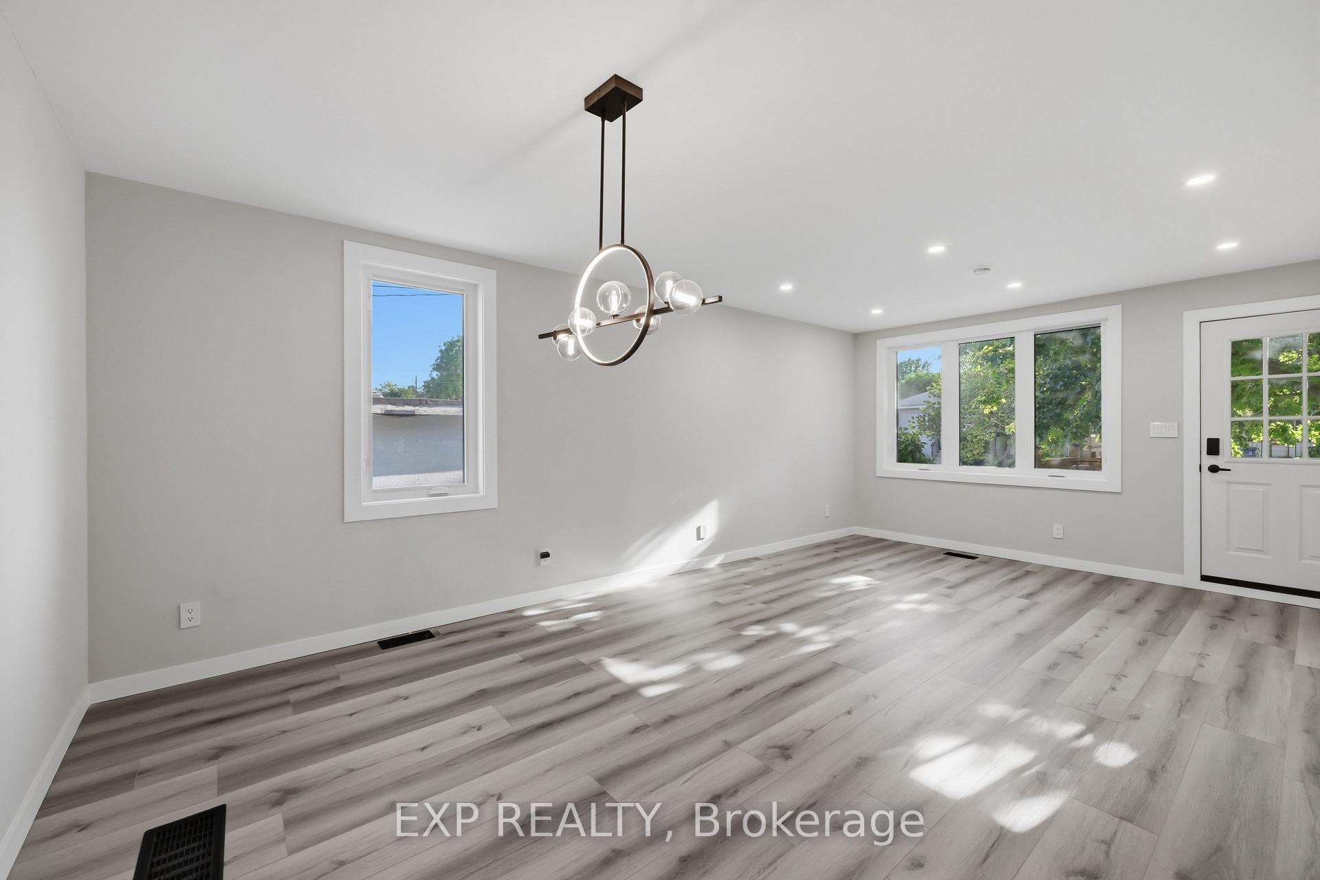 Photo 6 of 70 Mackay Avenue, London, South E — HOMEH