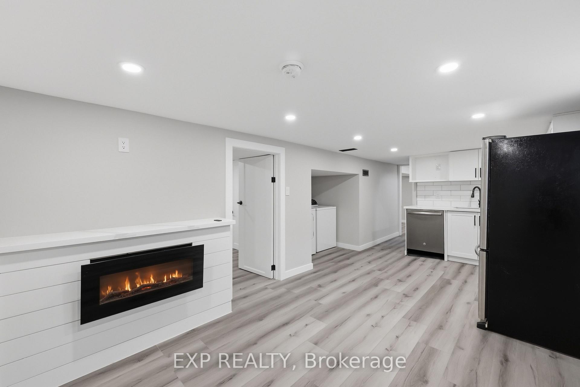 Photo 18 of 70 Mackay Avenue, London, South E — HOMEH