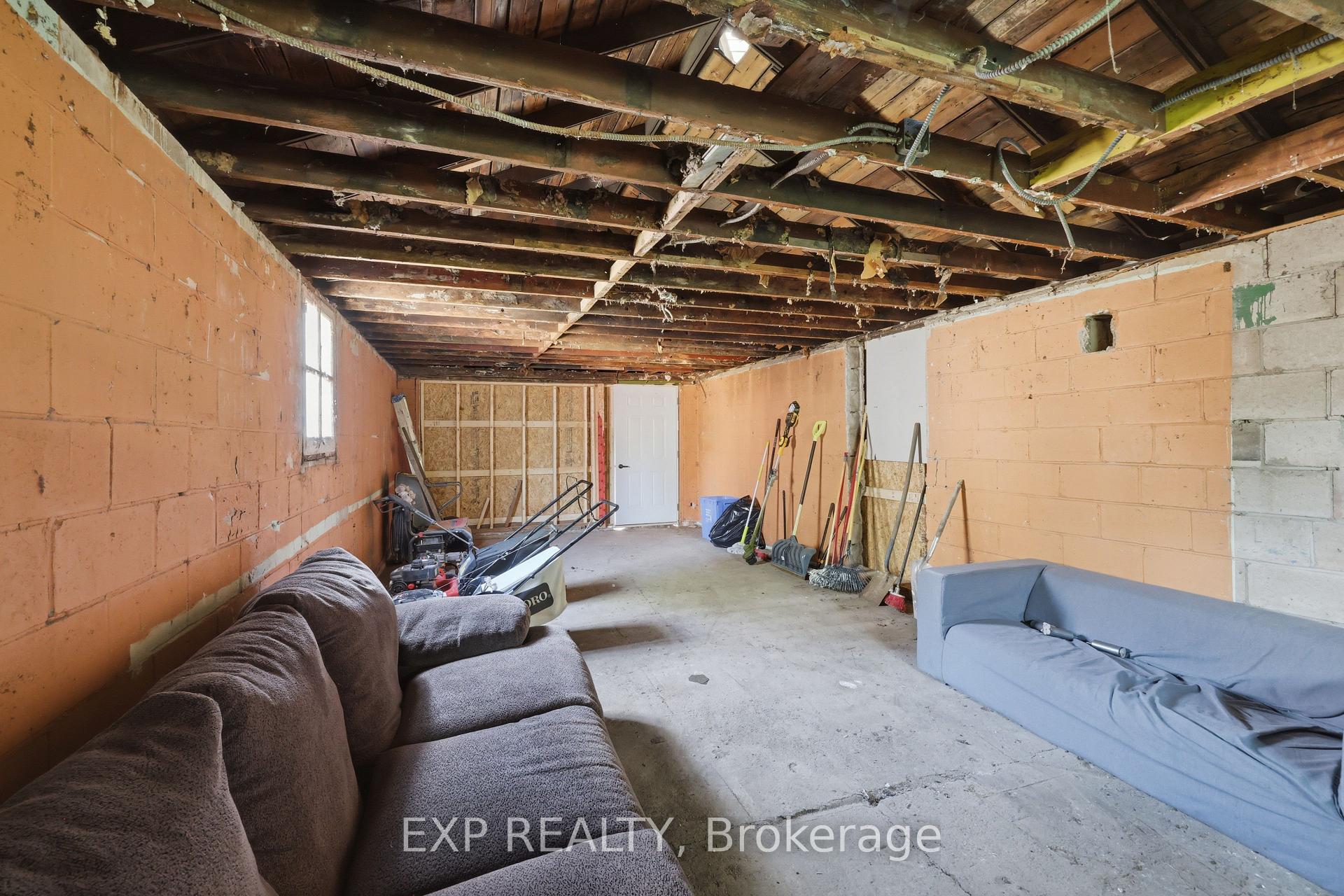 Photo 33 of 70 Mackay Avenue, London, South E — HOMEH
