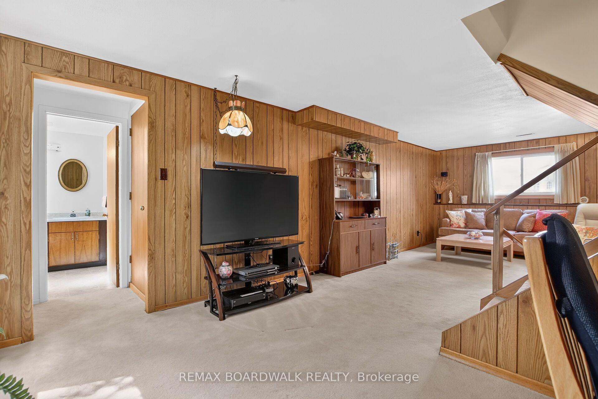 Photo 15 of 166 Dan Street, Arnprior, Arnprior — HOMEH