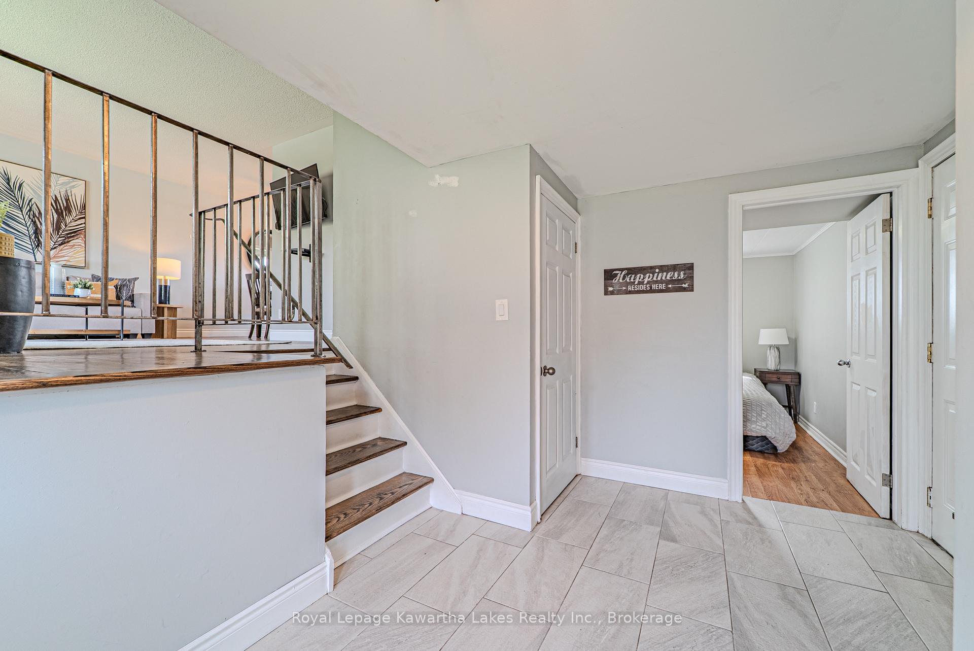 Photo 5 of 645 Hayden Crescent, Cobourg — HOMEH