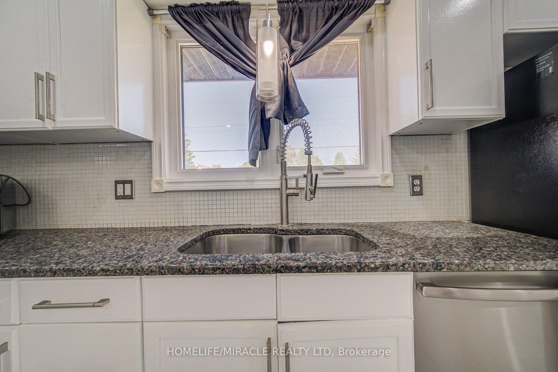 Photo 19 of 161 Kipling Avenue, Kitchener, Vanier - Kitchener — HOMEH