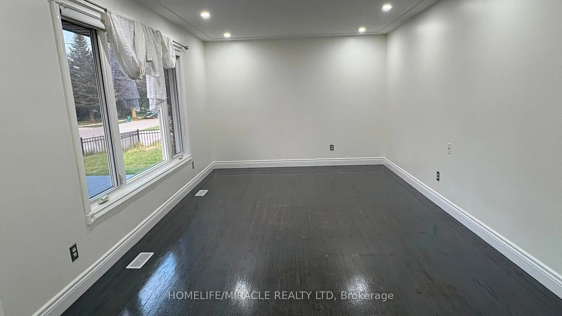 Photo 11 of 161 Kipling Avenue, Kitchener, Vanier - Kitchener — HOMEH