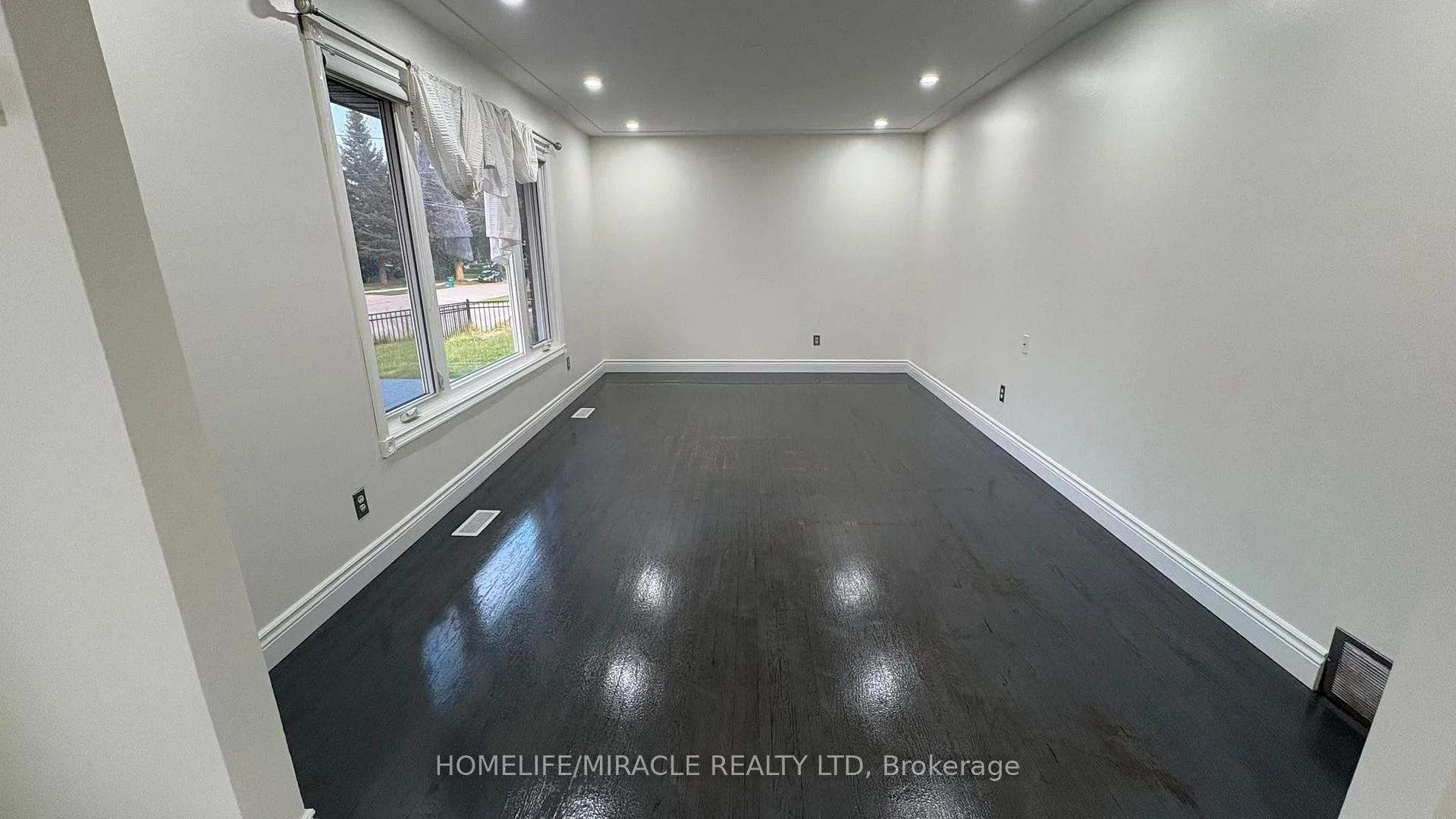 Photo 13 of 161 Kipling Avenue, Kitchener, Vanier - Kitchener — HOMEH