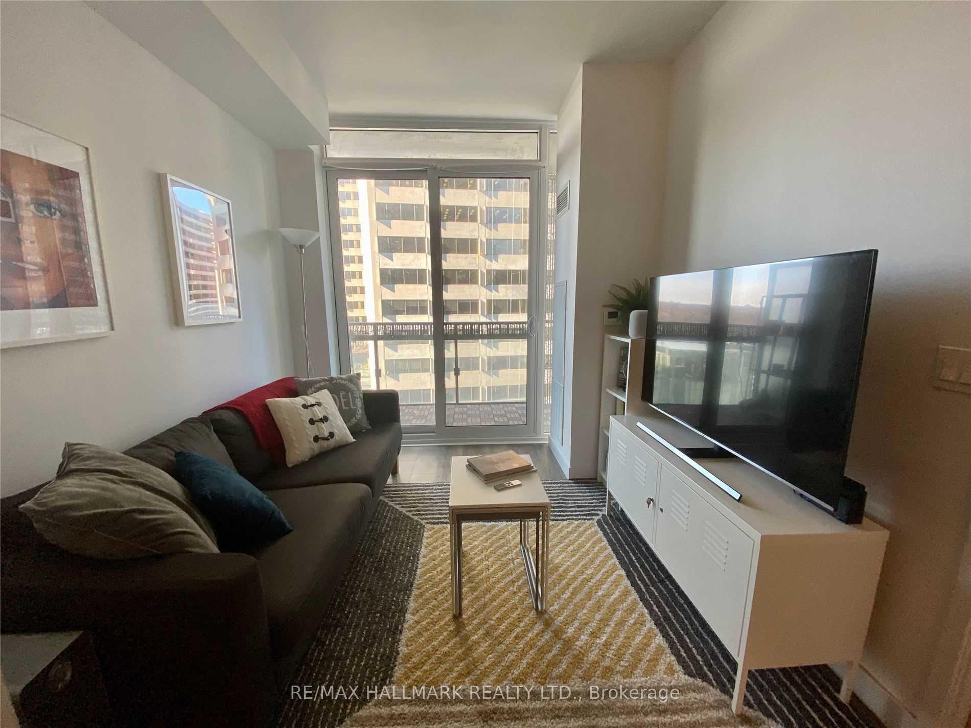 Photo 9 of Unit 604, 8 Eglinton Avenue E, Toronto, Mount Pleasant West — HOMEH