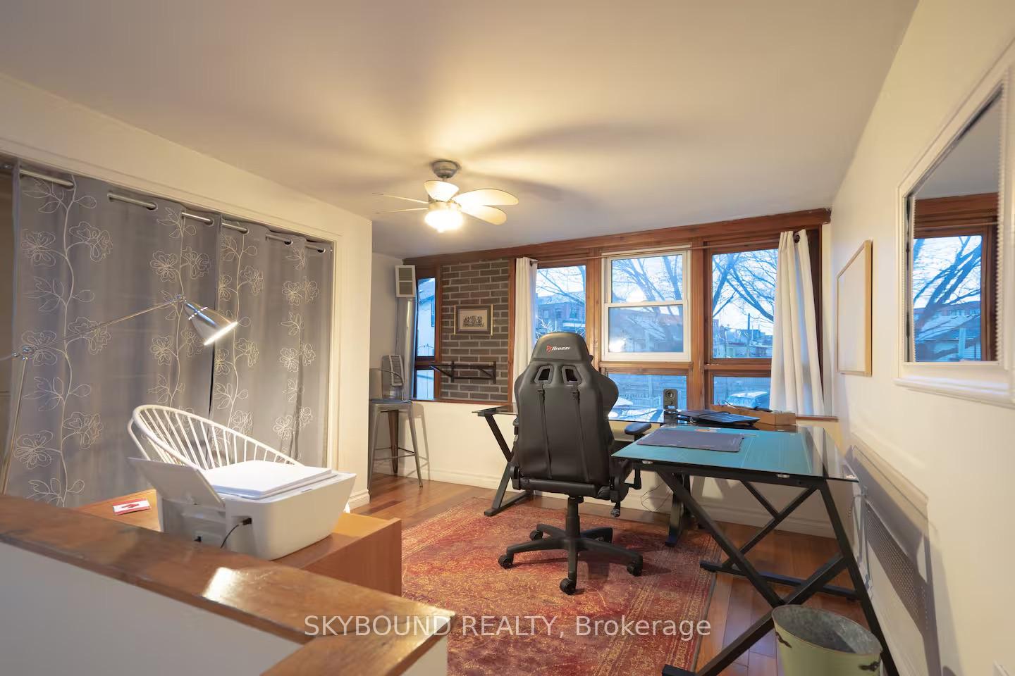 Photo 12 of 12 Ashby Place, Toronto, Moss Park — HOMEH