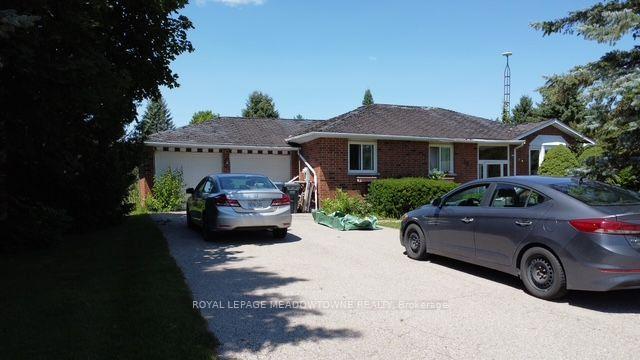 Photo 1 of 26 Davis Drive, Caledon, Alton — HOMEH