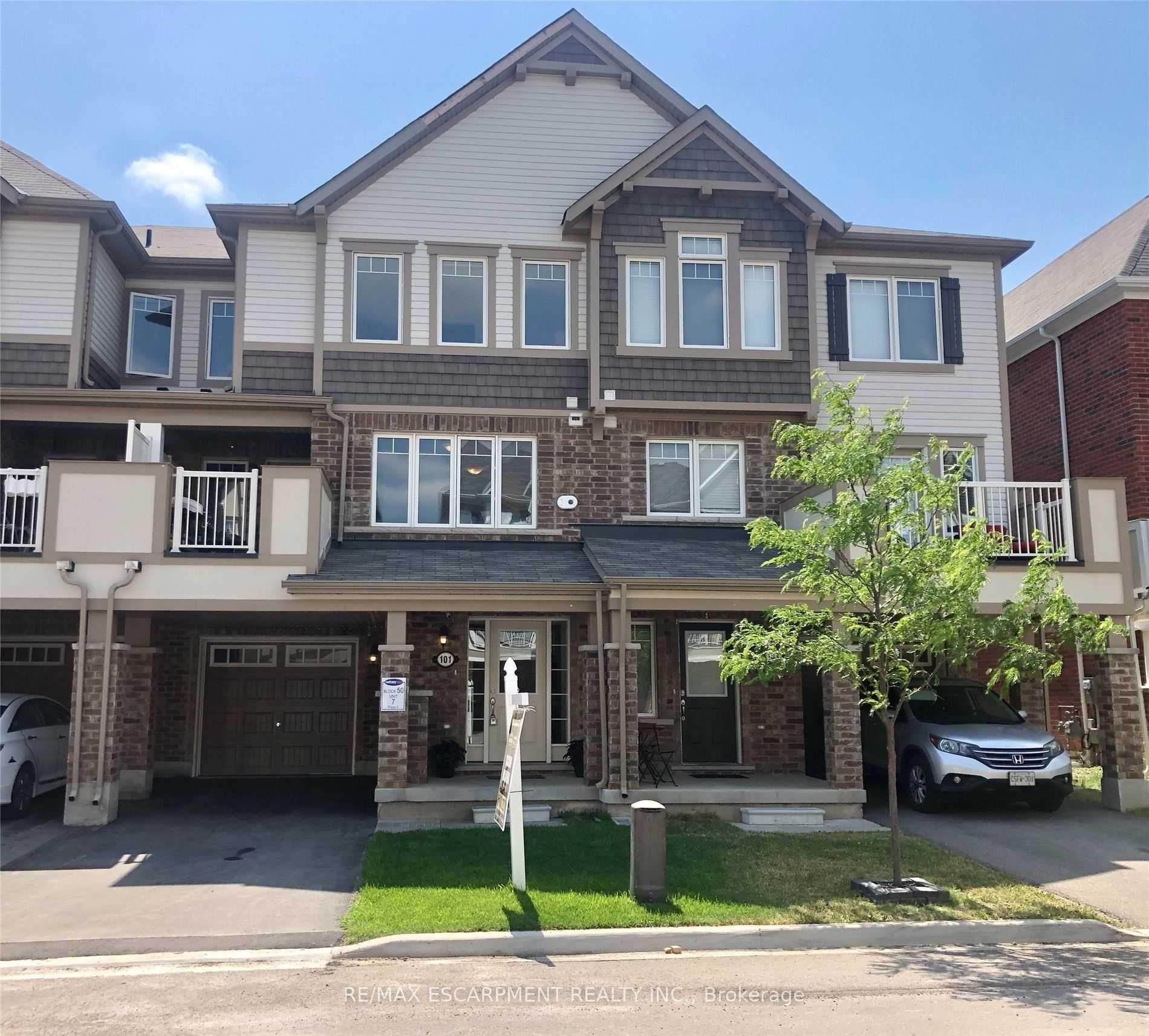 Photo of 101 Lemieux Court