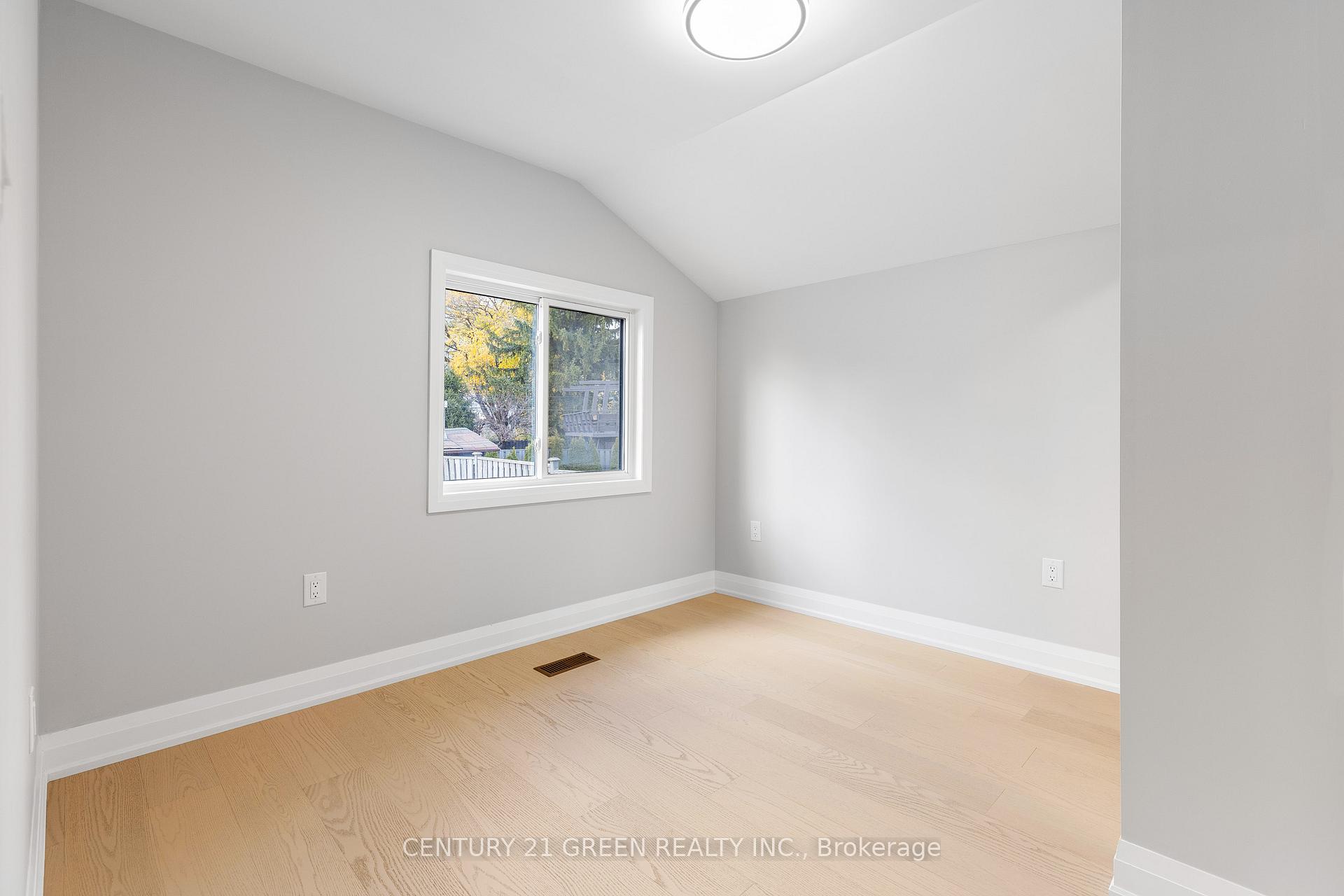 Photo 27 of Unit MAIN, 32 Brookridge Drive, Scarborough, Bendale — HOMEH