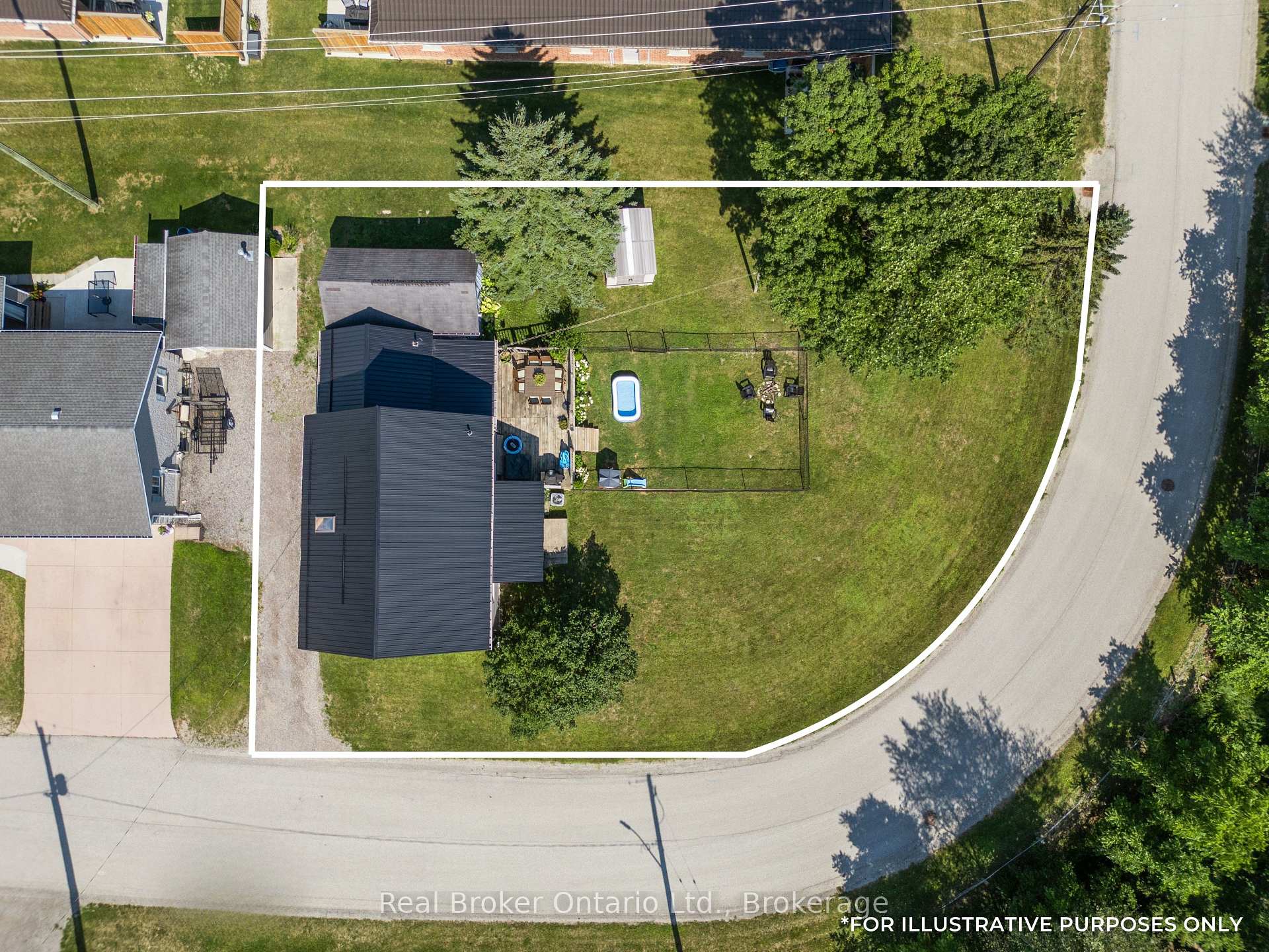 Photo 2 of 1 Wall Street, South Bruce — HOMEH
