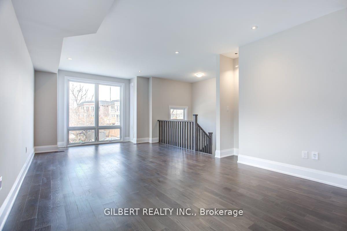 Photo 5 of 35B Marquette Avenue, Toronto, Englemount-Lawrence — HOMEH