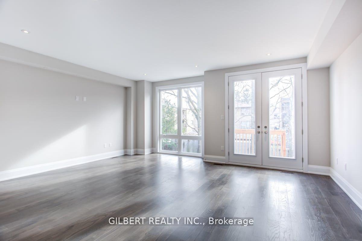 Photo 10 of 35B Marquette Avenue, Toronto, Englemount-Lawrence — HOMEH