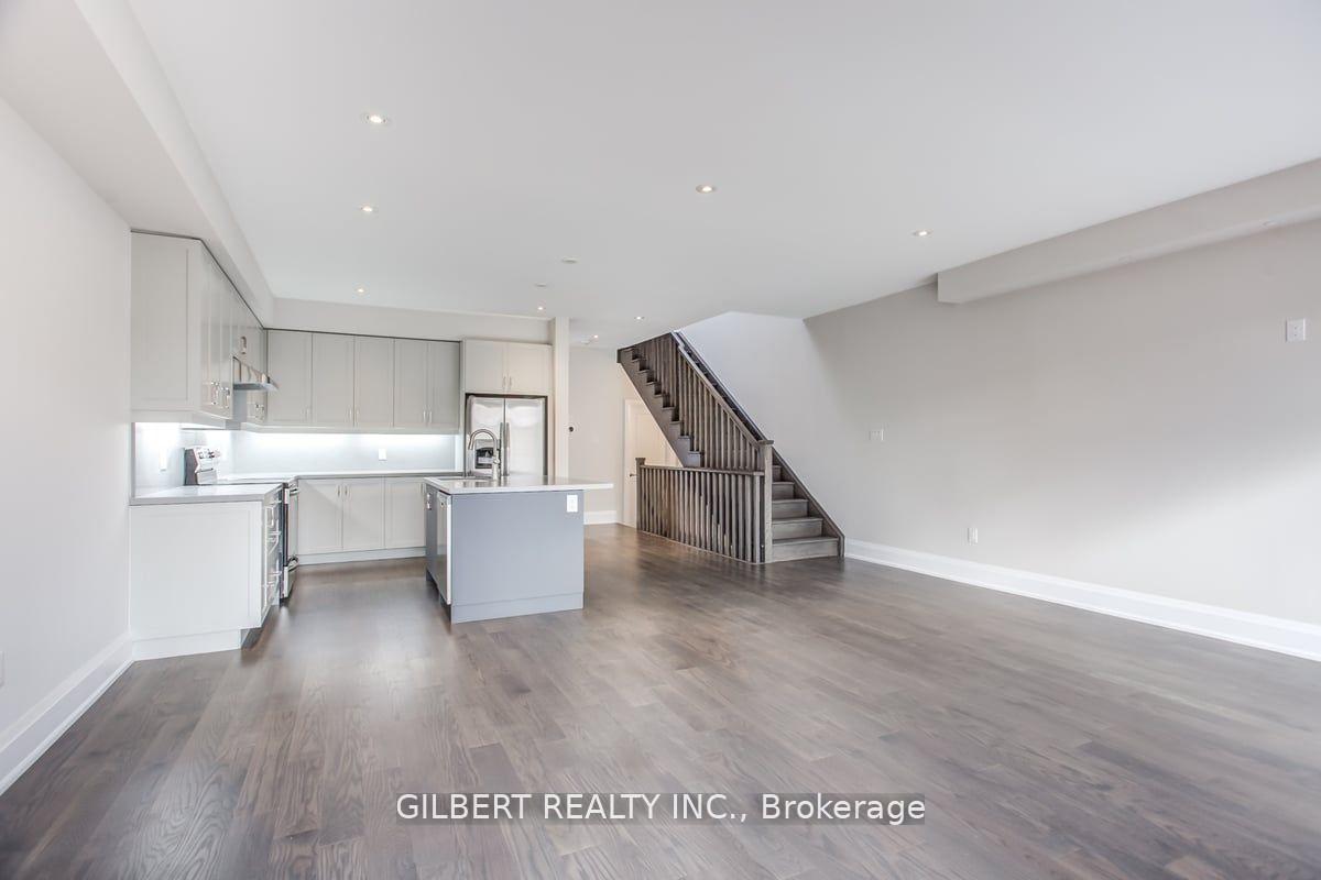 Photo 12 of 35B Marquette Avenue, Toronto, Englemount-Lawrence — HOMEH