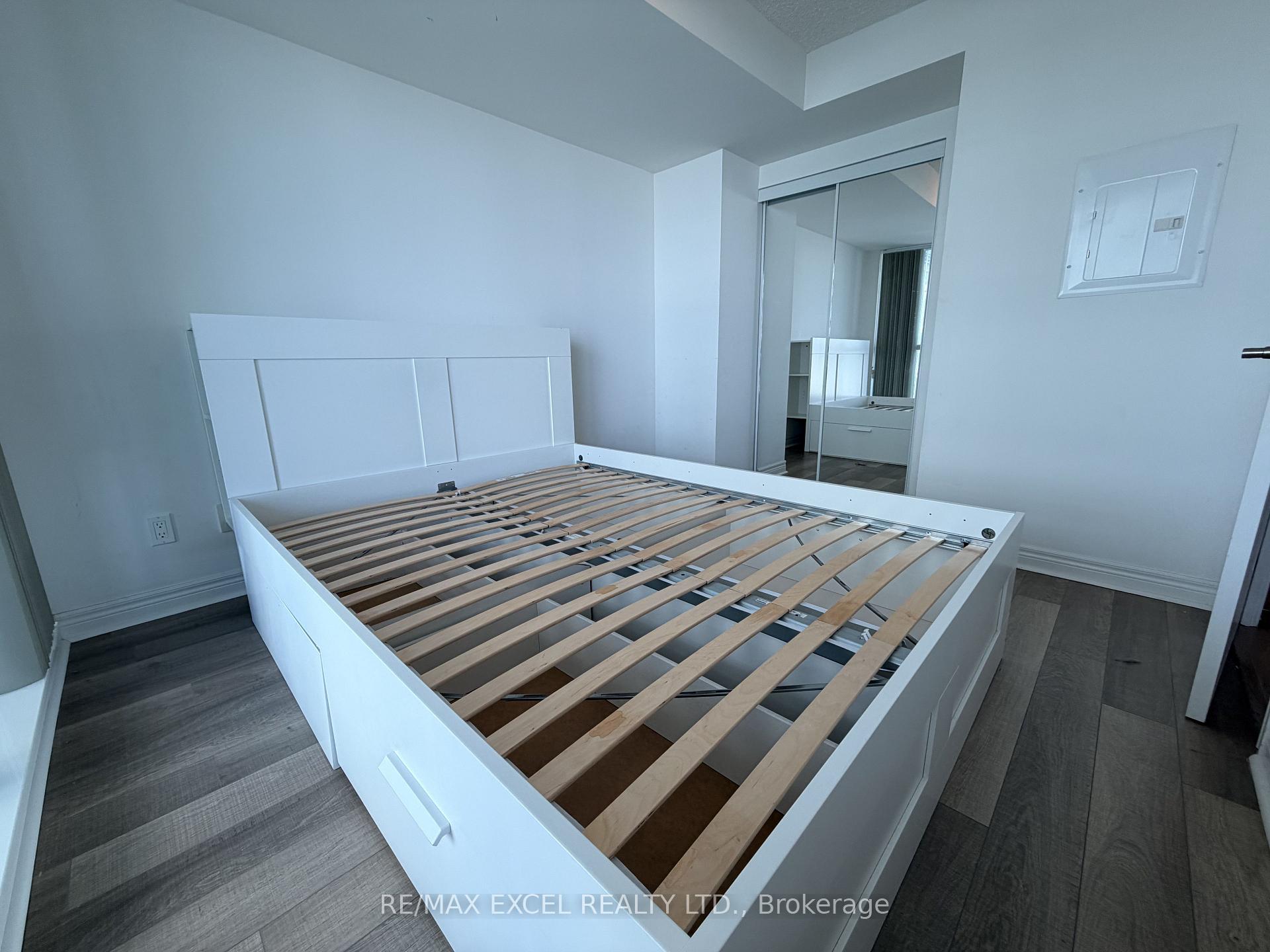 Photo 4 of Unit 2106, 50 Town Centre Court, Scarborough, Bendale — HOMEH