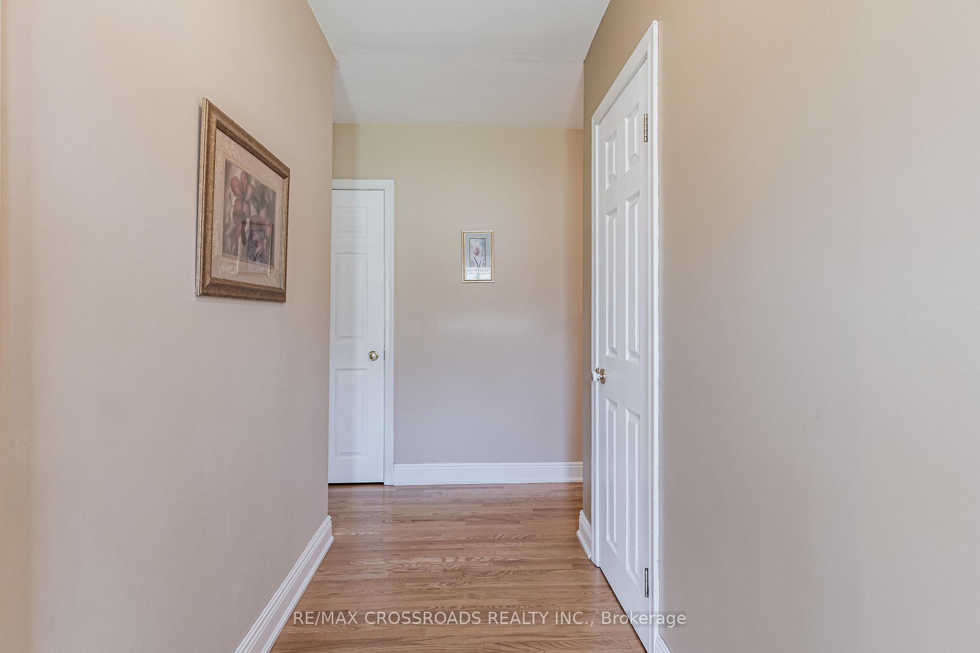 Photo 10 of 166 Elizabeth Crescent N, Whitby, Blue Grass Meadows — HOMEH