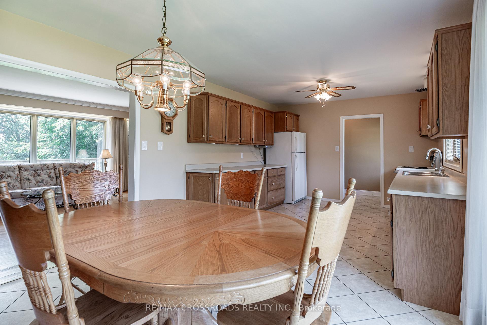 Photo 22 of 166 Elizabeth Crescent N, Whitby, Blue Grass Meadows — HOMEH