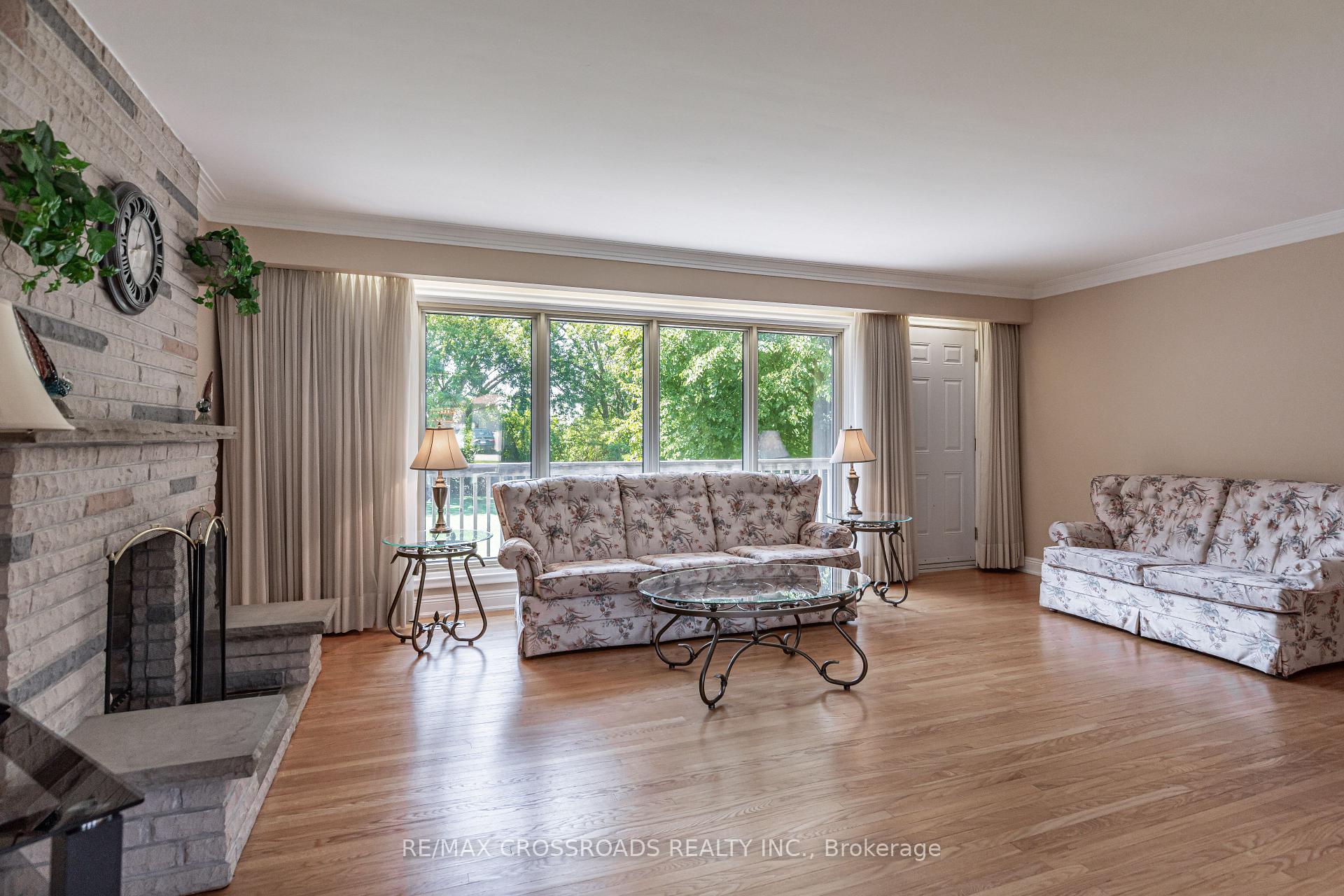 Photo 23 of 166 Elizabeth Crescent N, Whitby, Blue Grass Meadows — HOMEH