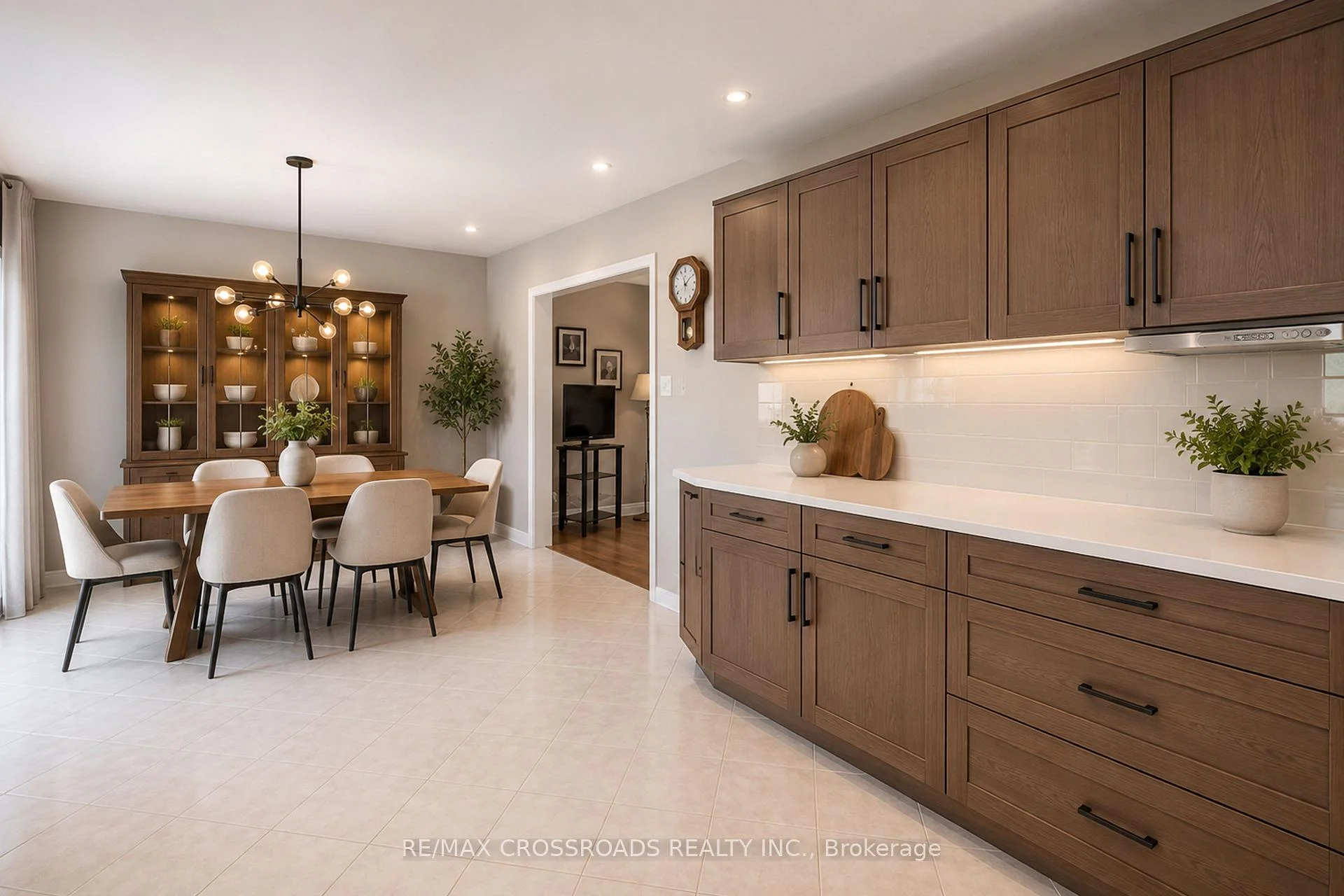 Photo 7 of 166 Elizabeth Crescent N, Whitby, Blue Grass Meadows — HOMEH