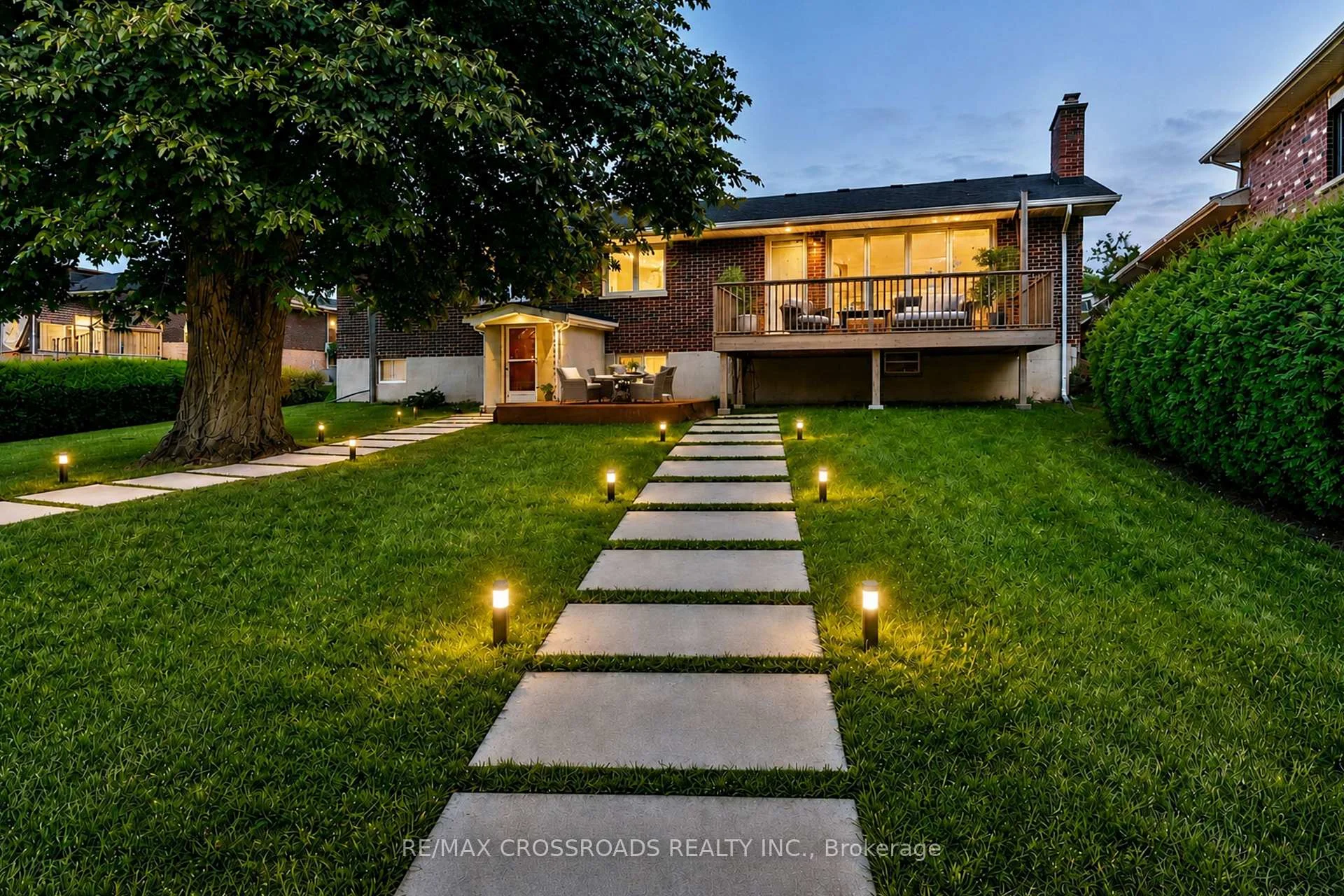 Photo 61 of 166 Elizabeth Crescent N, Whitby, Blue Grass Meadows — HOMEH