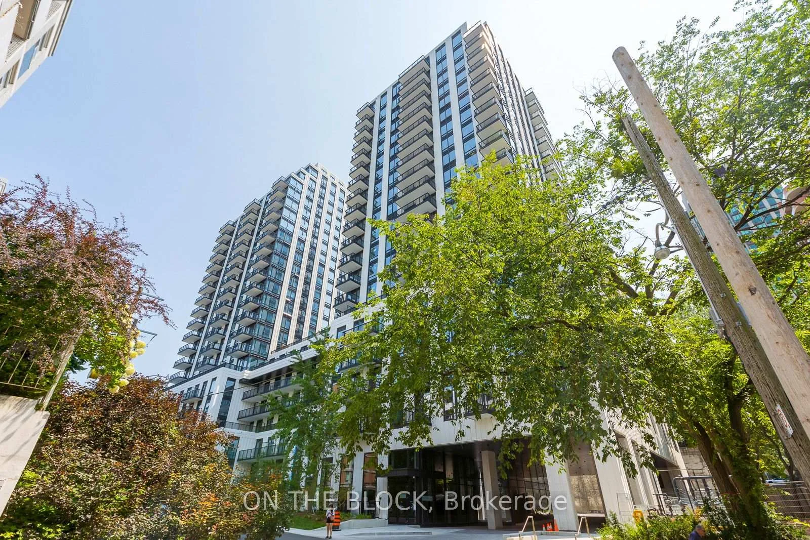 Photo 1 of Unit 830, 91 Montclair Avenue, Toronto, Forest Hill South — HOMEH
