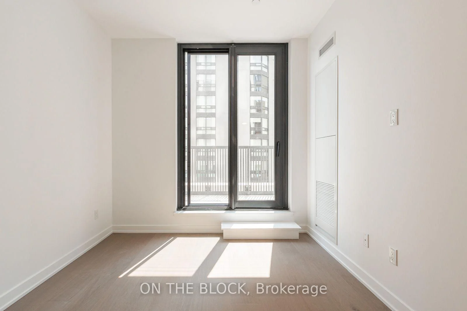 Photo 10 of Unit 830, 91 Montclair Avenue, Toronto, Forest Hill South — HOMEH