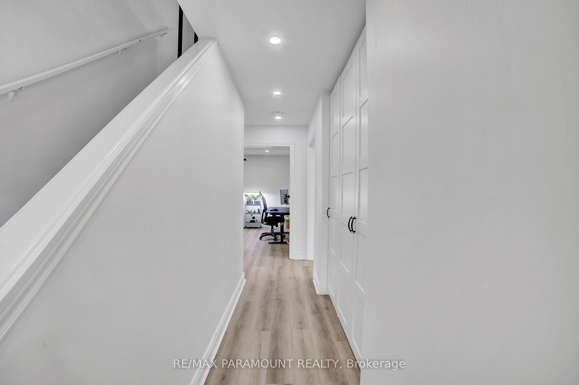 Photo 5 of 2641 Cavendish Drive, Burlington, Brant Hills — HOMEH