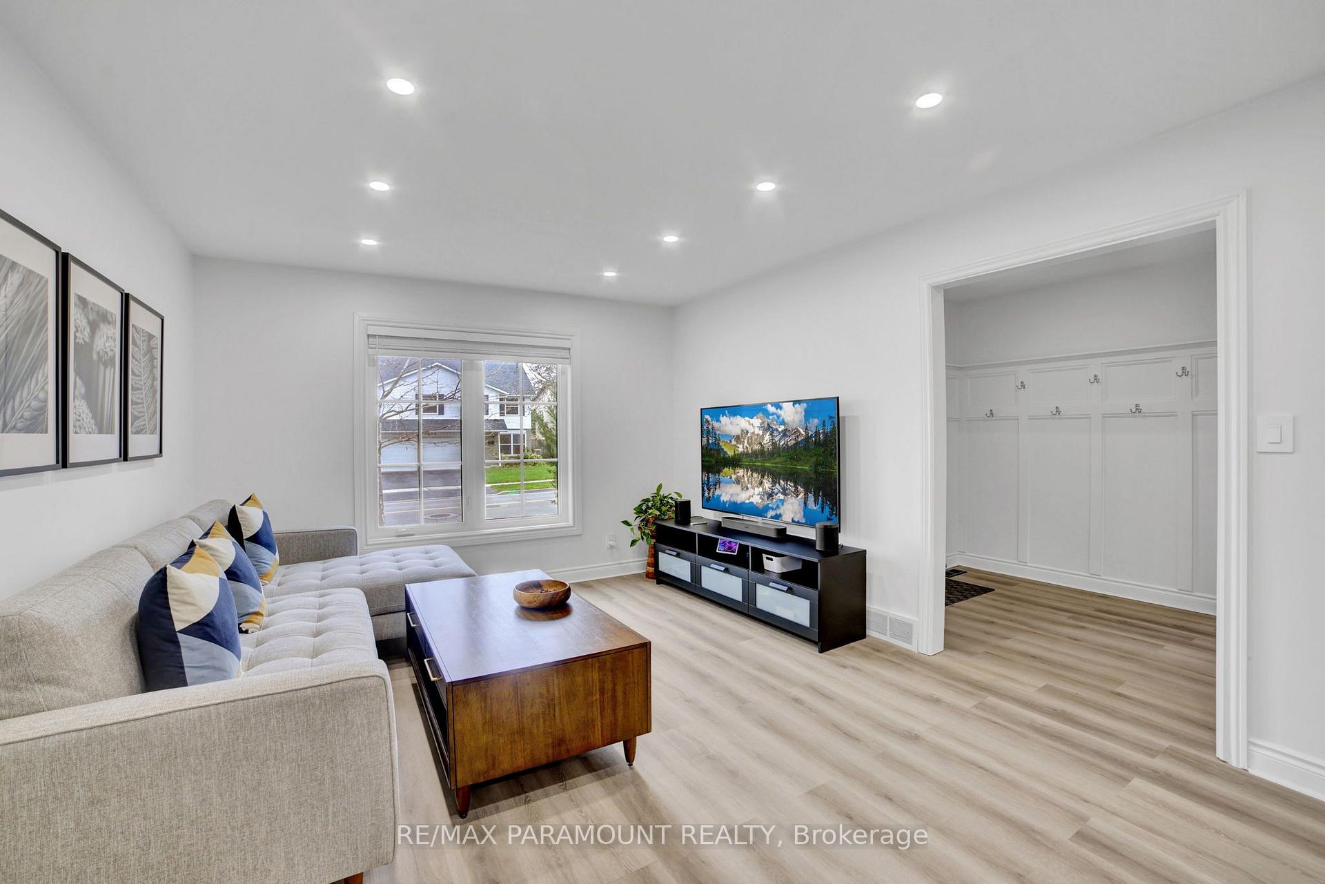 Photo 7 of 2641 Cavendish Drive, Burlington, Brant Hills — HOMEH