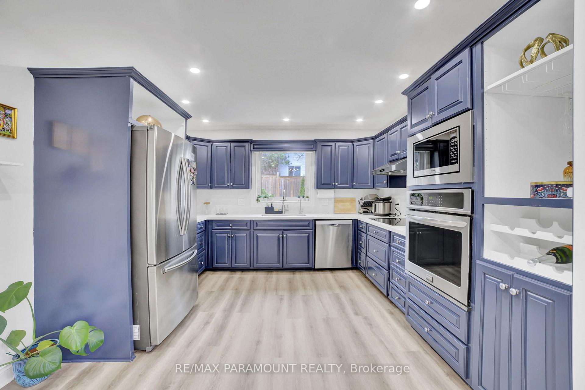 Photo 10 of 2641 Cavendish Drive, Burlington, Brant Hills — HOMEH
