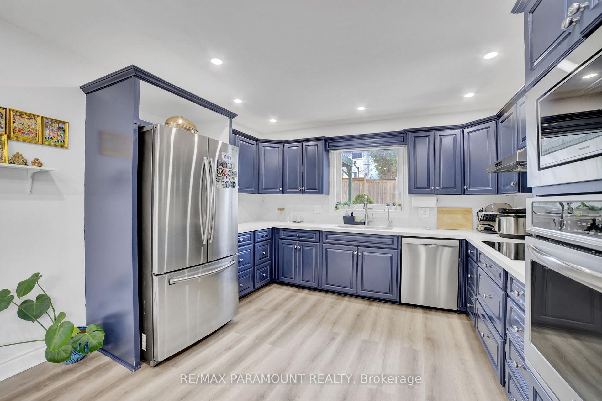 Photo 11 of 2641 Cavendish Drive, Burlington, Brant Hills — HOMEH