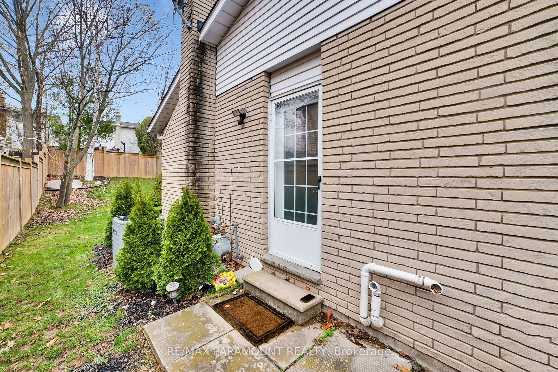Photo 36 of 2641 Cavendish Drive, Burlington, Brant Hills — HOMEH