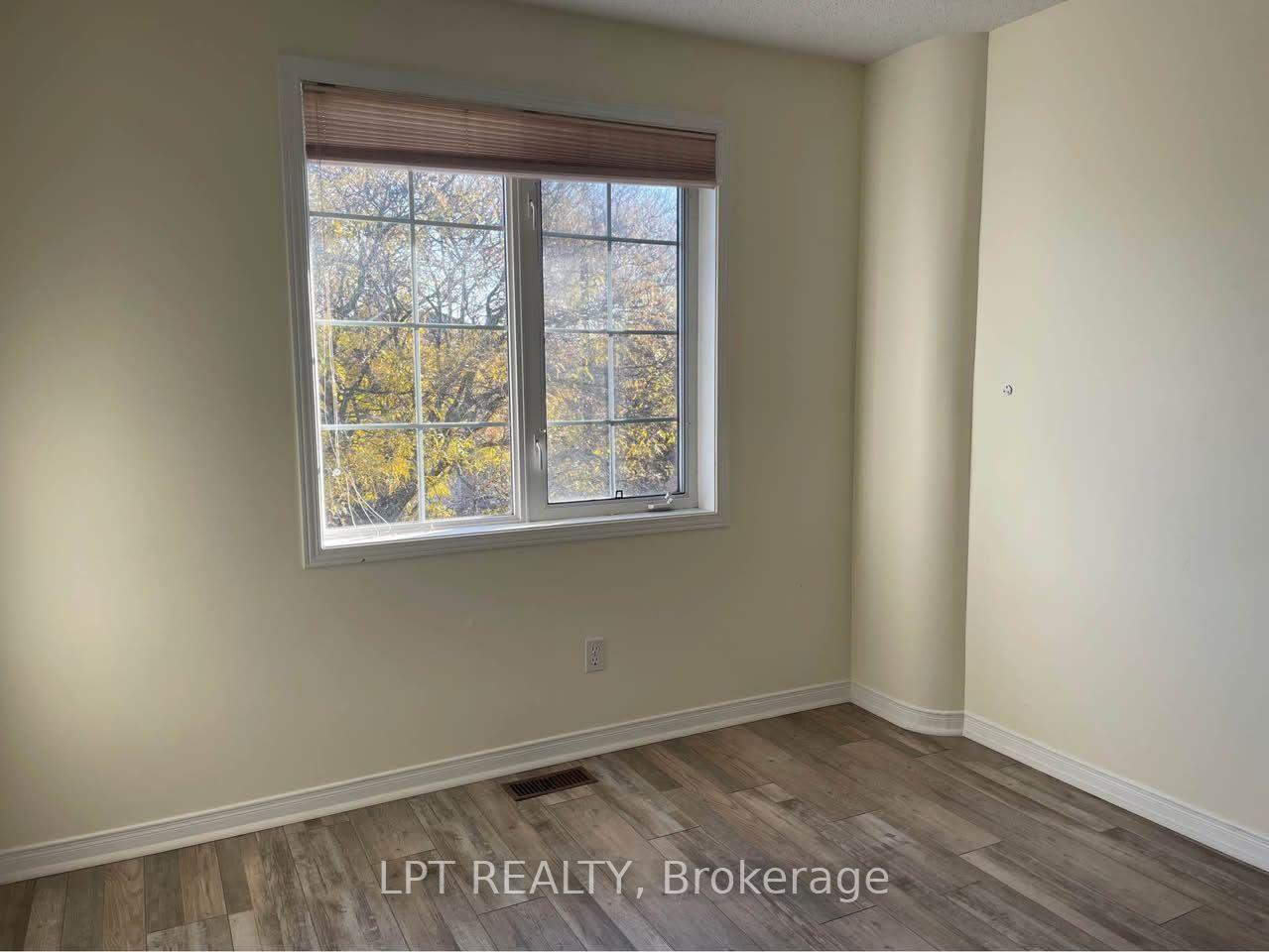Photo 5 of 41 Highmont Court, Ottawa, Kanata - Kanata Lakes/Heritage Hills — HOMEH