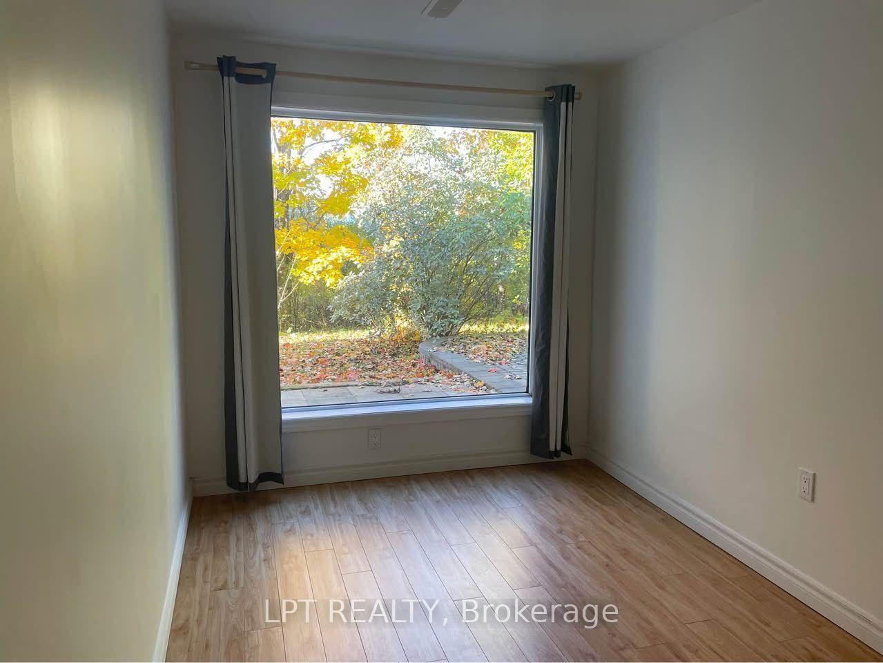 Photo 8 of 41 Highmont Court, Ottawa, Kanata - Kanata Lakes/Heritage Hills — HOMEH