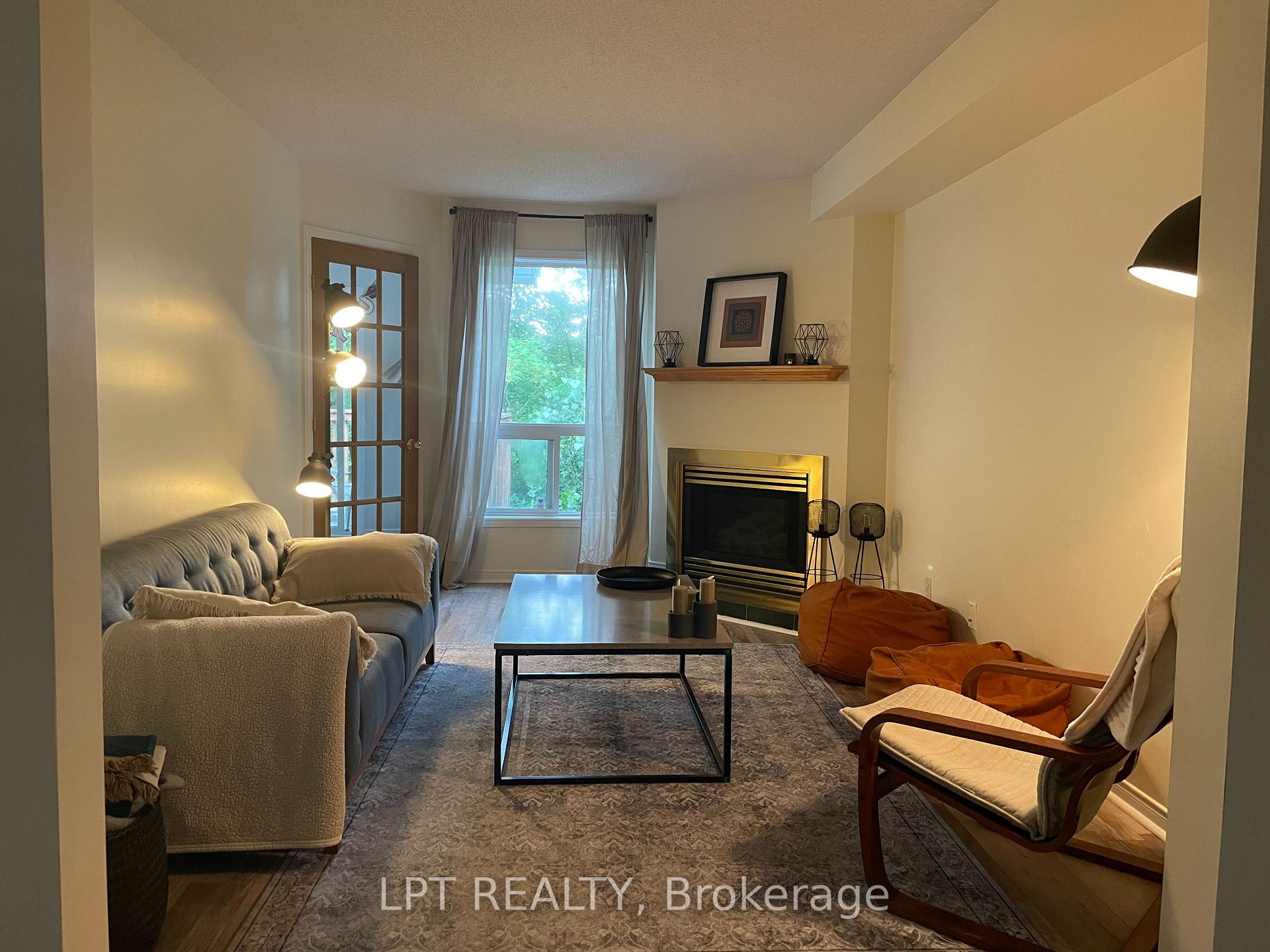 Photo 14 of 41 Highmont Court, Ottawa, Kanata - Kanata Lakes/Heritage Hills — HOMEH