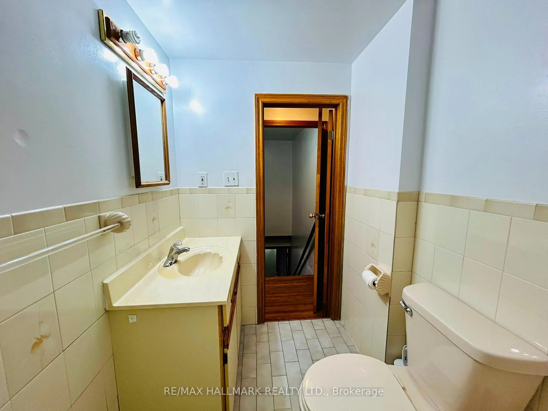 Photo 14 of Unit Apt 3, 338 Vaughan Road, Toronto, Humewood-Cedarvale — HOMEH