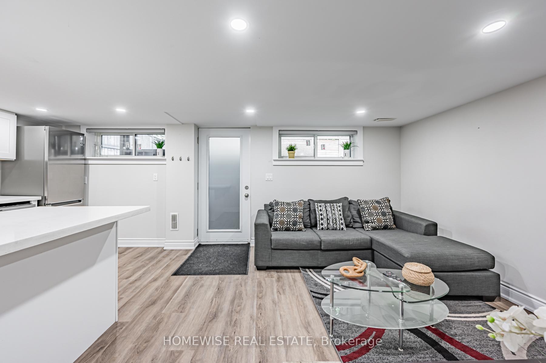 Photo 2 of Unit Lower, 68 Fairleigh Crescent, Toronto, Forest Hill North — HOMEH