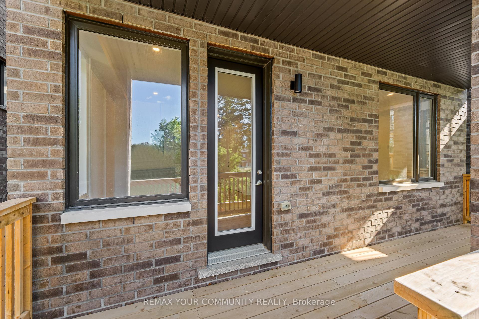 Photo 11 of 42 Globemaster Lane, Richmond Hill, Oak Ridges — HOMEH
