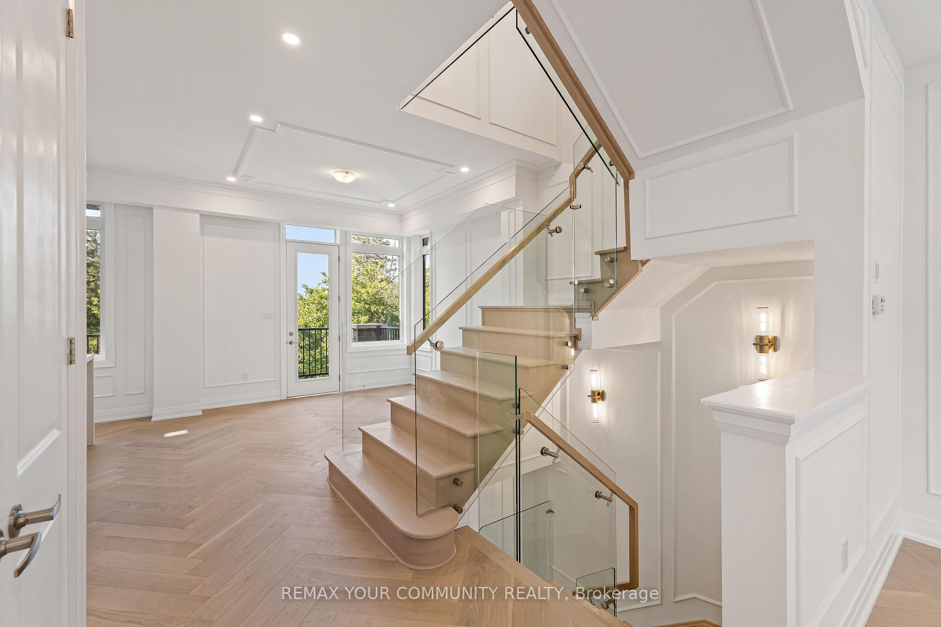 Photo 14 of 42 Globemaster Lane, Richmond Hill, Oak Ridges — HOMEH