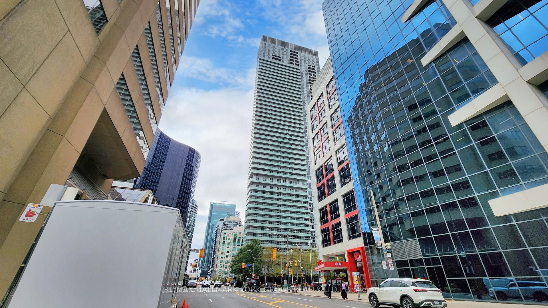 Photo 2 of Unit 3507, 300 Front Street W, Toronto, Waterfront Communities — HOMEH