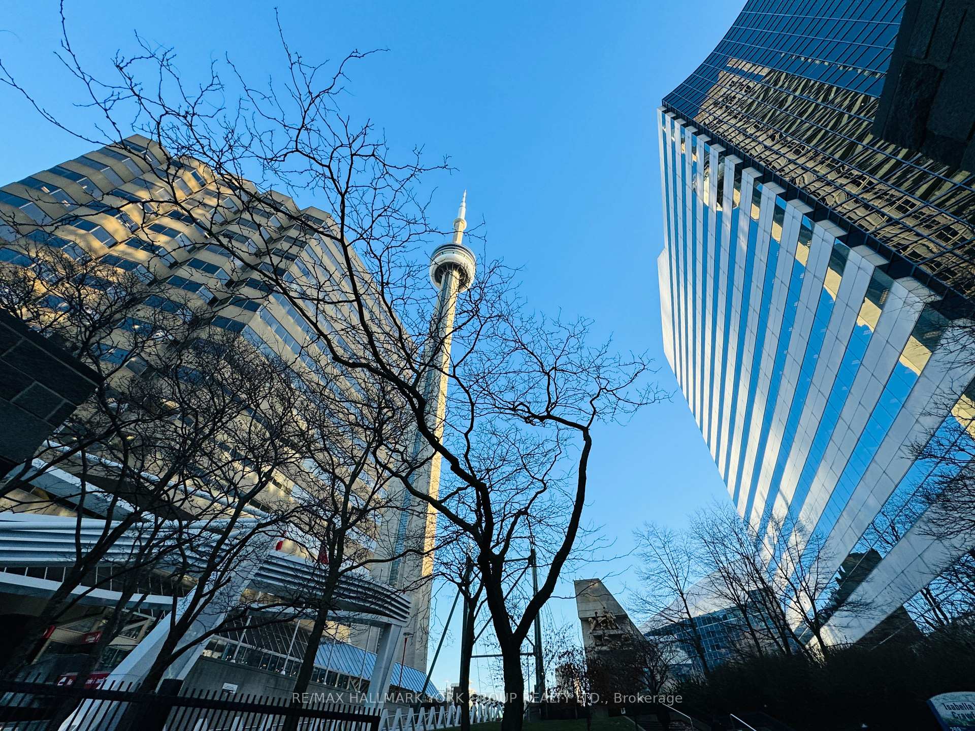 Photo 6 of Unit 3507, 300 Front Street W, Toronto, Waterfront Communities — HOMEH