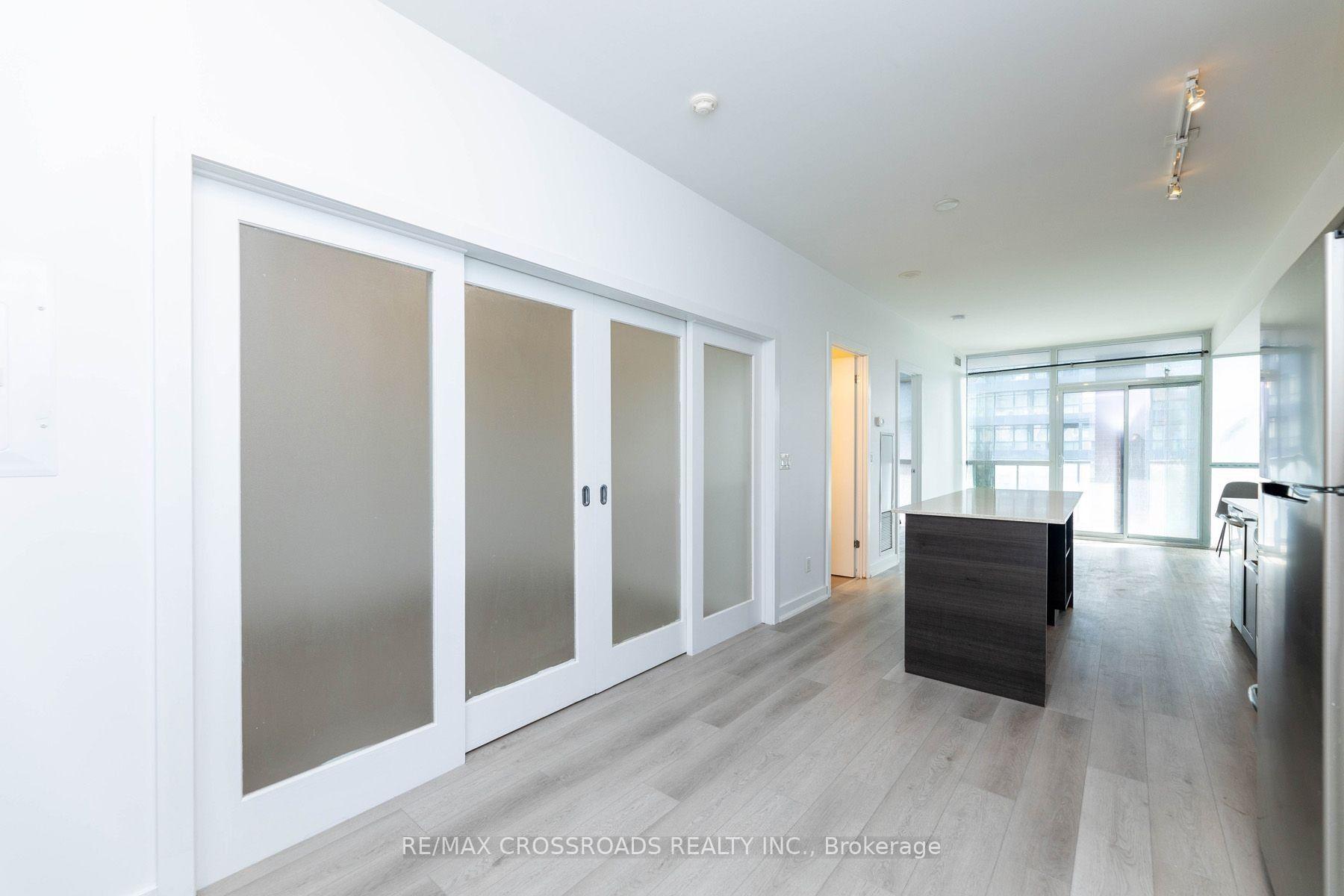 Photo 4 of Unit 607, 169 Fort York Boulevard, Toronto, Niagara — HOMEH
