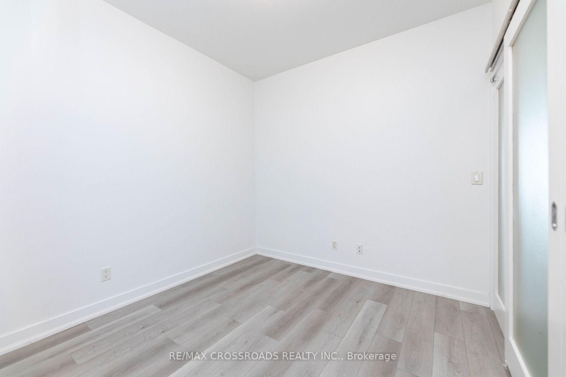 Photo 7 of Unit 607, 169 Fort York Boulevard, Toronto, Niagara — HOMEH