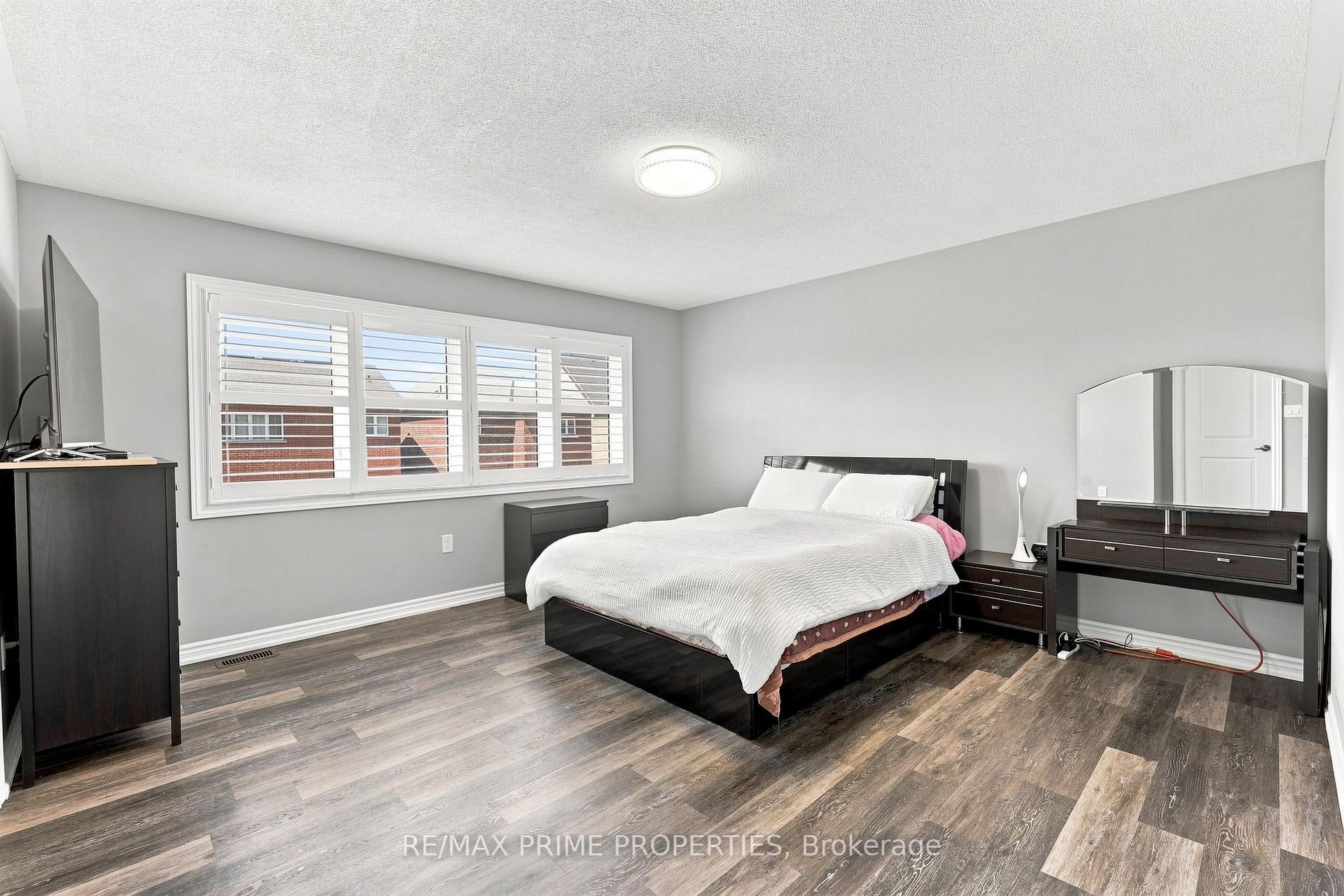 Photo 17 of 1469 Farrow Crescent, Innisfil, Rural Innisfil — HOMEH