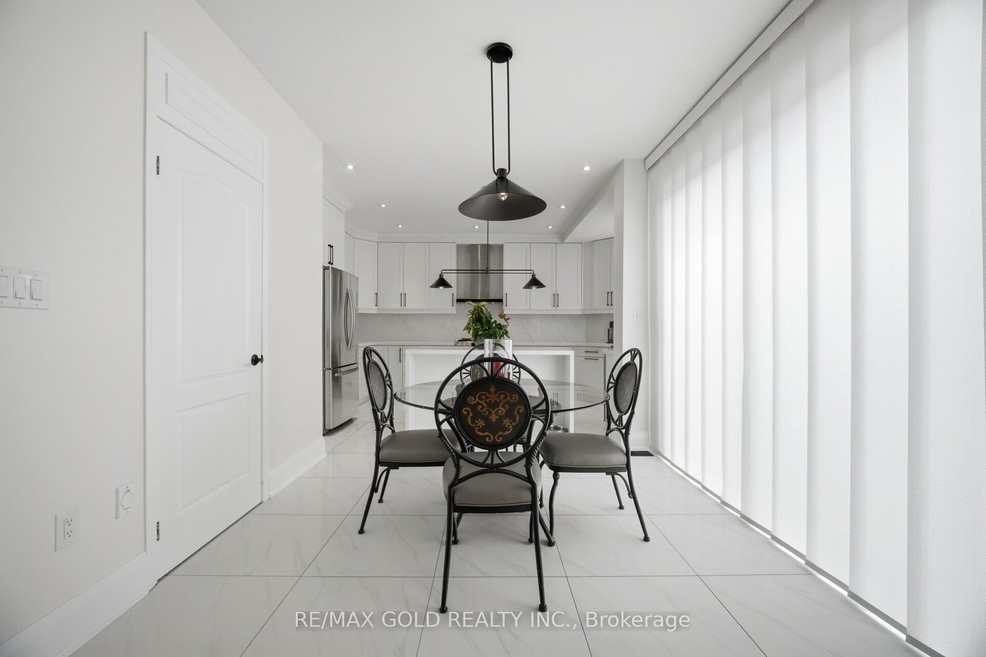 Photo 20 of 13 Alboreto Way, Brampton, Credit Valley — HOMEH