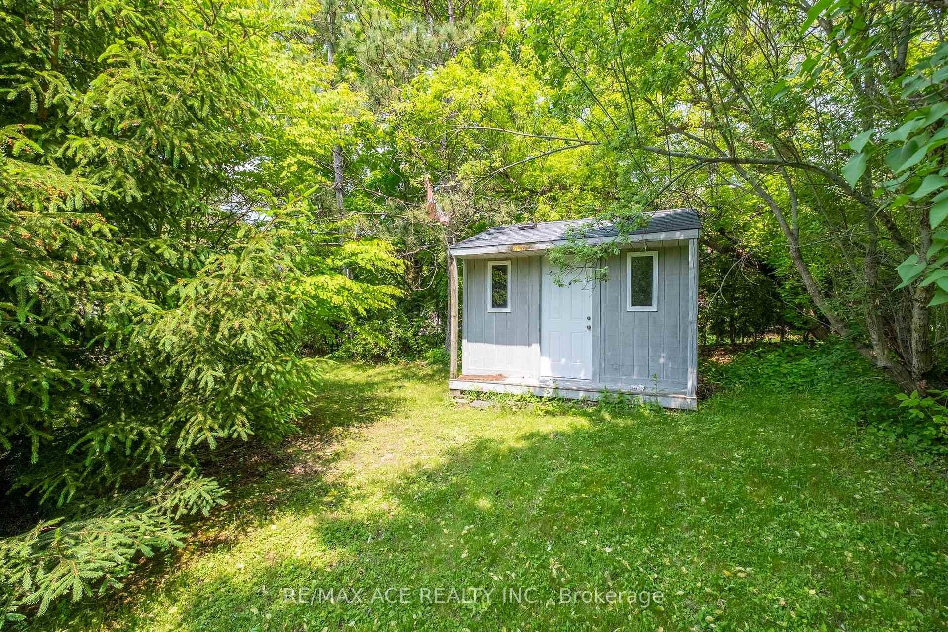 Photo 32 of 11 Maple Lane, Caledon, Palgrave — HOMEH