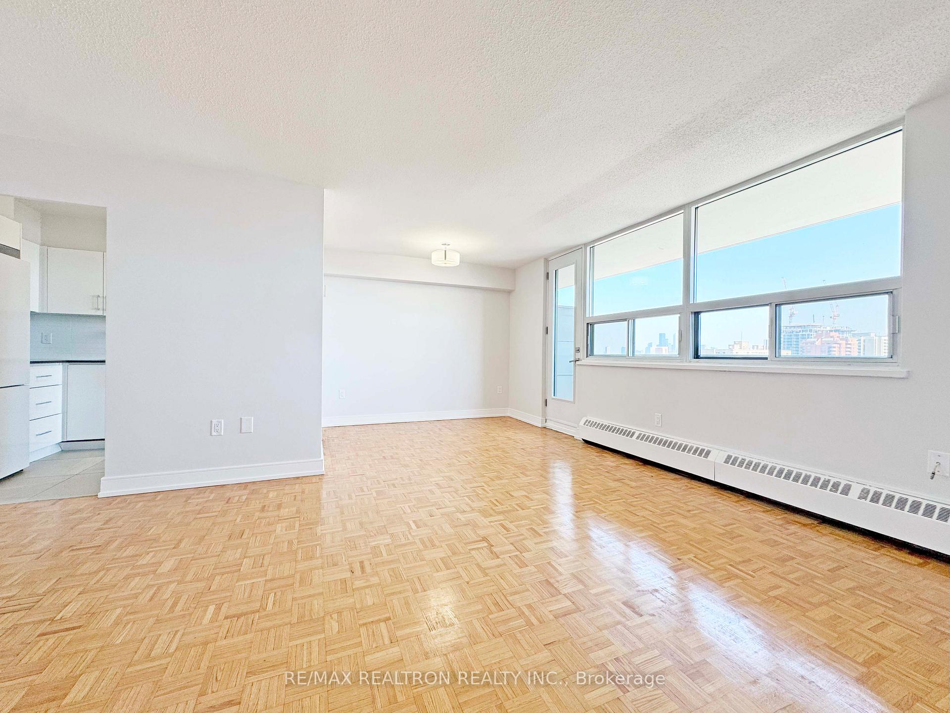 Photo 2 of Unit 1208, 1500 Bathurst Street, Toronto, Humewood-Cedarvale — HOMEH