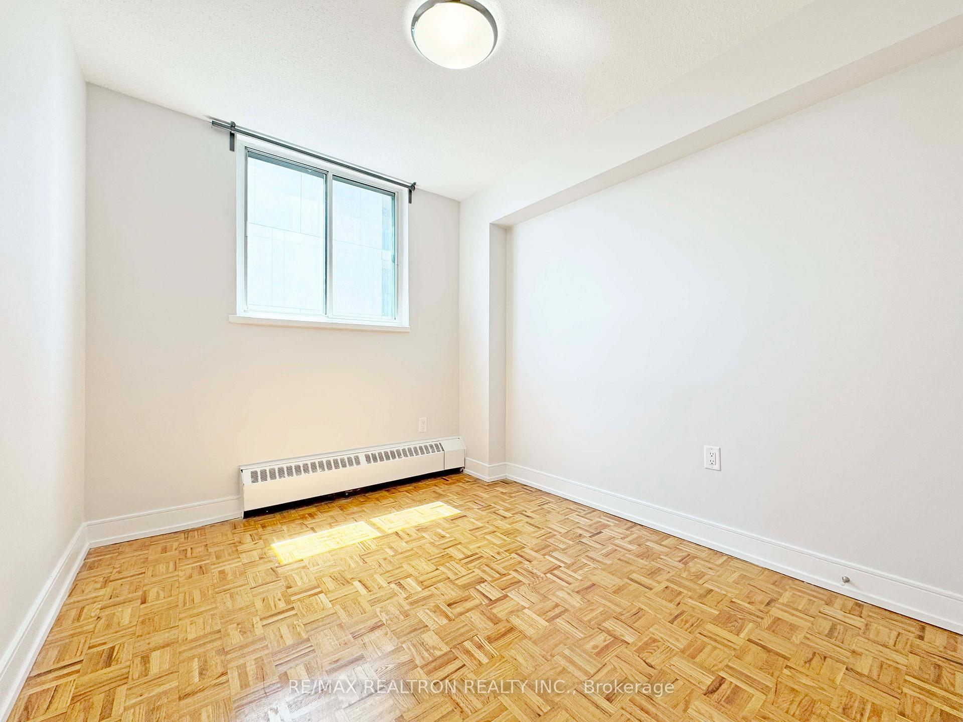 Photo 13 of Unit 1208, 1500 Bathurst Street, Toronto, Humewood-Cedarvale — HOMEH