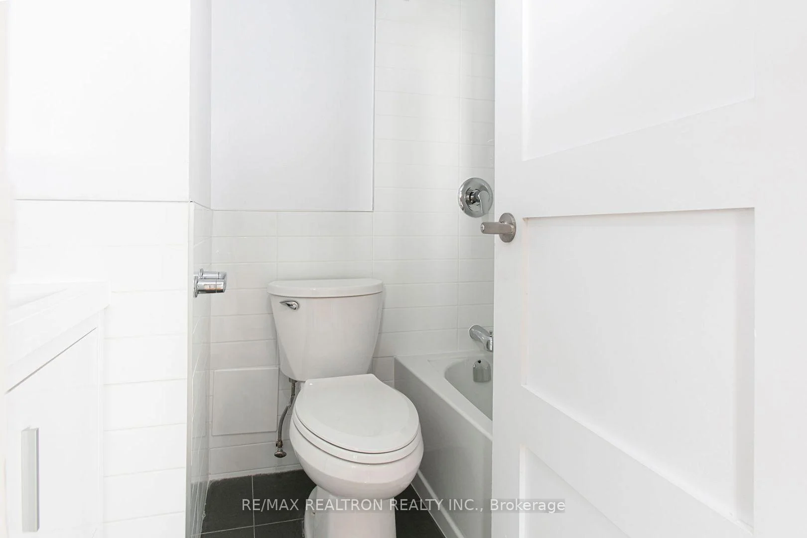 Photo 4 of Unit 1208, 1500 Bathurst Street, Toronto, Humewood-Cedarvale — HOMEH