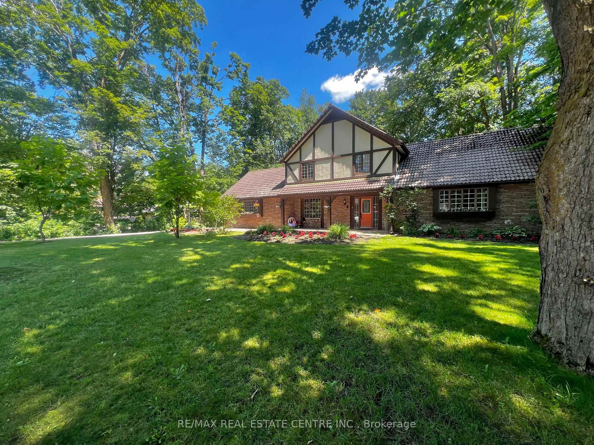Photo 7 of 132 Birch Grove, Shelburne — HOMEH